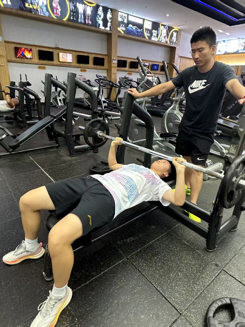 鲸鱼体育APP下载图片