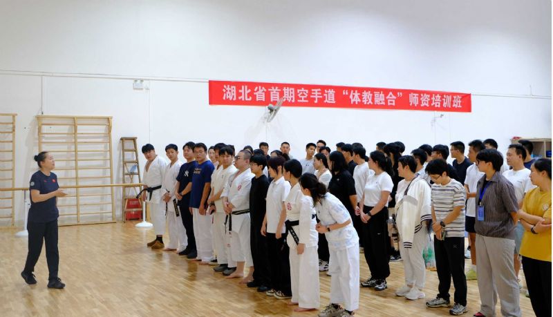 鲸鱼体育欧冠直播图片