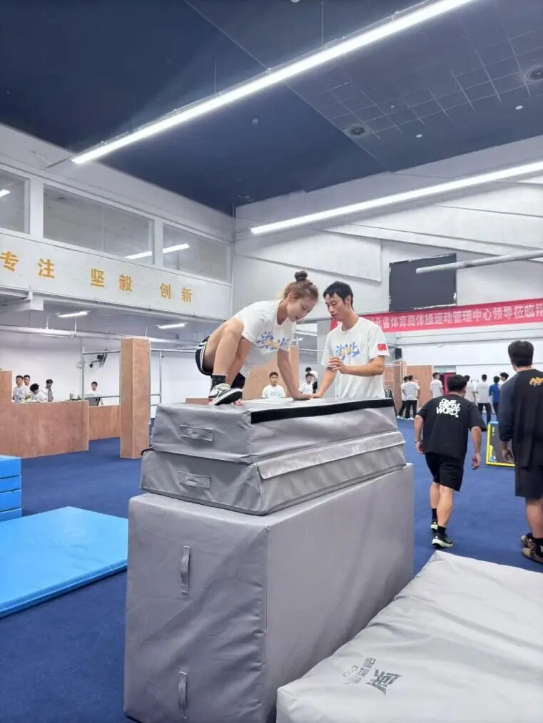 鲸鱼体育赛事资讯平台图片
